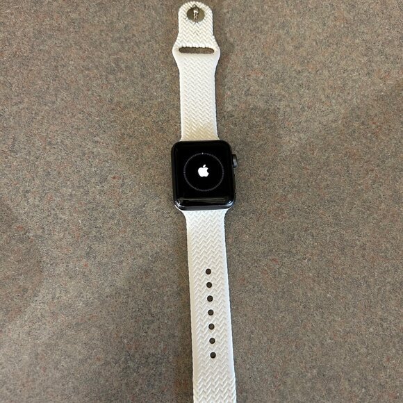 Apple Watch - Series 3 - Picture 3 of 4
